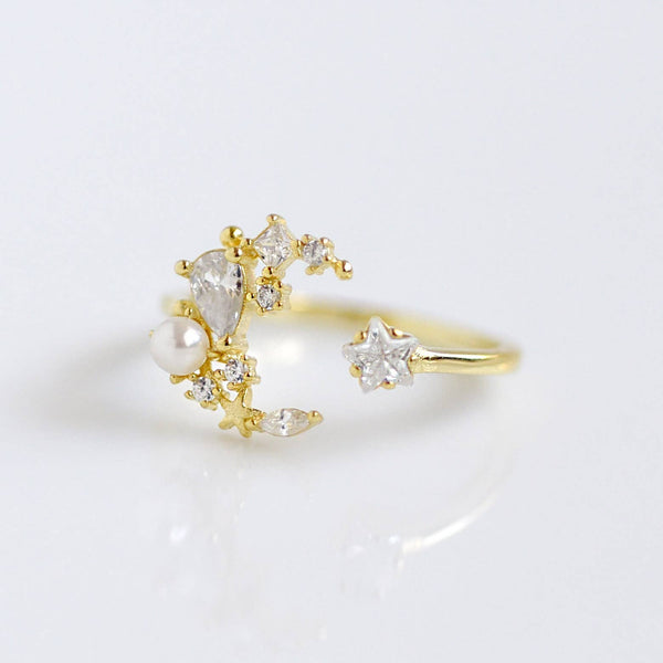 Adjustable Moon and Star With Pearl CZ Ring: Gold